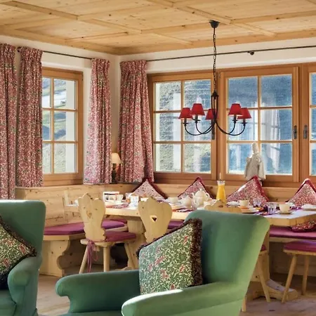 Apartment Charming In The Heart Of St Anton's Ski Area