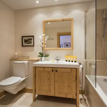 Apartment Charming In The Heart Of St Anton's Ski Area *